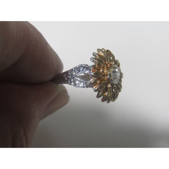 Vintage Silver Tone Sunflower Rhinestone Ring 6 1/2 Cottagecore Boho Fairy Chic - Picture 2 of 5